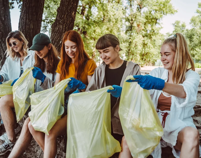 Students litter picking on an overseas learning service journey