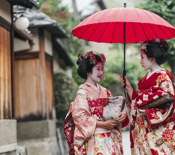 Kyoto Maiko Geisha on an overseas school trip to Japan