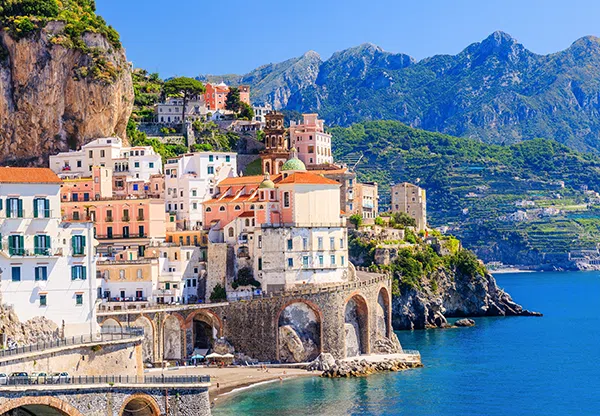 Visiting the Amalfi Coast on a school trip to Italy